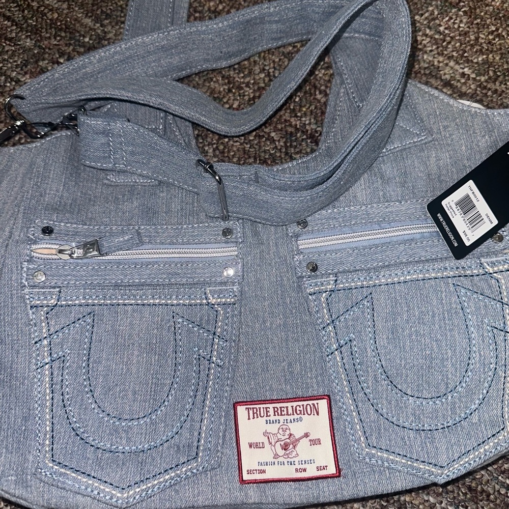 True religion purse NWOT never worn